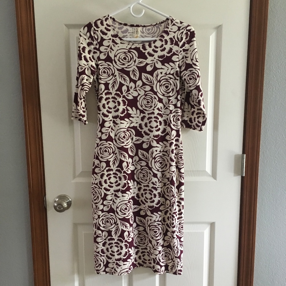 LARA Cream Floral Midi Dress on Burgundy